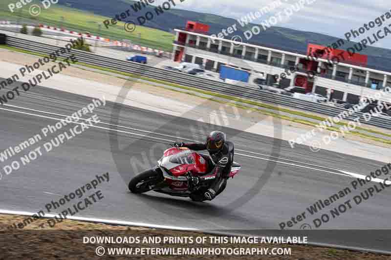 cadwell no limits trackday;cadwell park;cadwell park photographs;cadwell trackday photographs;enduro digital images;event digital images;eventdigitalimages;navarra;no limits trackdays;peter wileman photography;racing digital images;trackday digital images;trackday photos